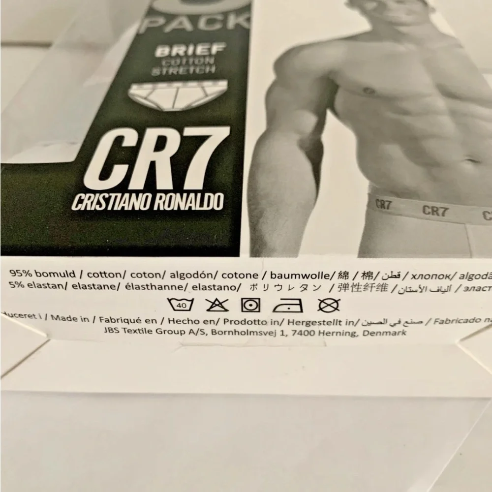 NEW Size XL Cristiano Ronaldo CR7 Underwear Collection 3 Pack White Briefs - Picture 7 of 7